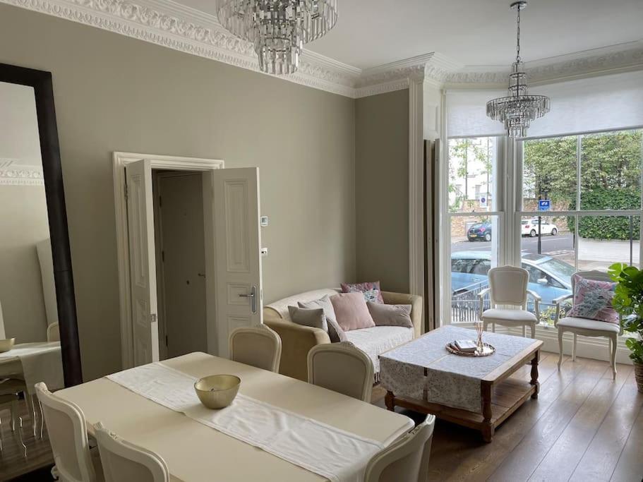 Stylish 3-Bedroom Flat In Kensington Londres Extérieur photo