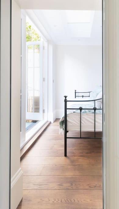 Stylish 3-Bedroom Flat In Kensington Londres Extérieur photo